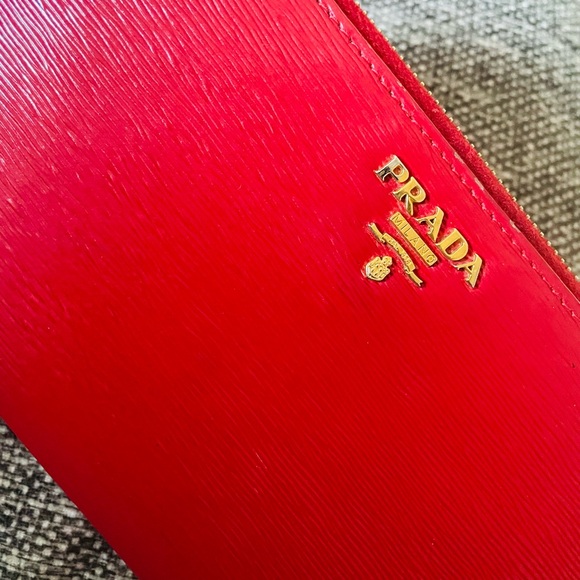 Prada Saffiano Long Wallet - Picture 2 of 7